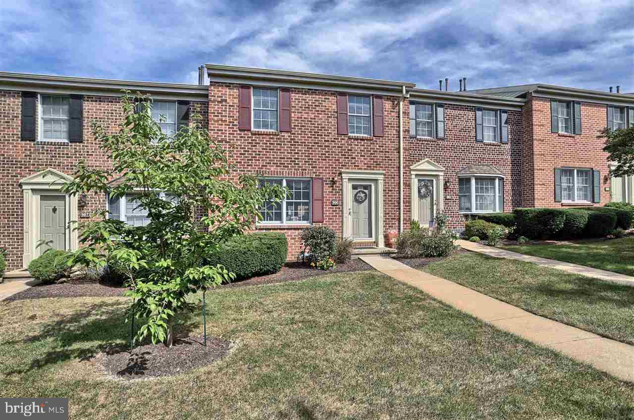 906 Chambers Ridge York, PA 17402 - Photo 3 of 36 Gallery Image 3