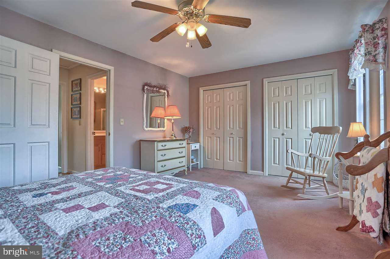 906 Chambers Ridge York, PA 17402 - Photo 32 of 36 Gallery Image 32