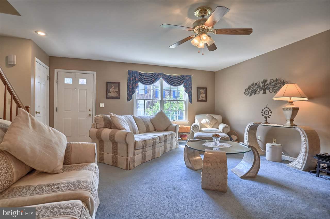 906 Chambers Ridge York, PA 17402 - Photo 8 of 36 Gallery Image 8