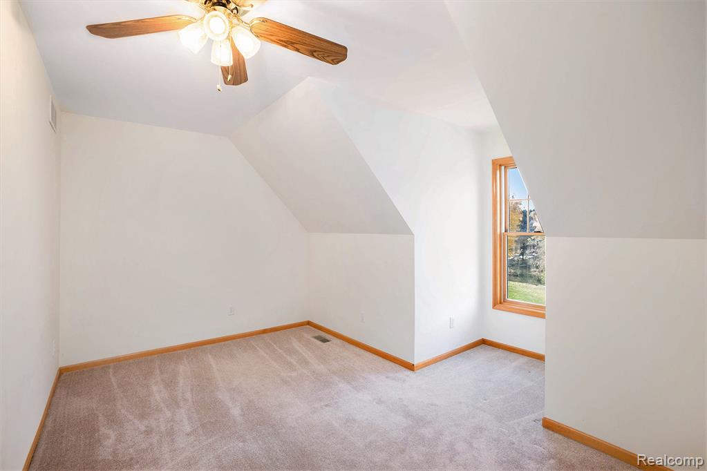 3290 Fisher Road Howell, MI 48855 - Photo 20 of 37 Gallery Image 20