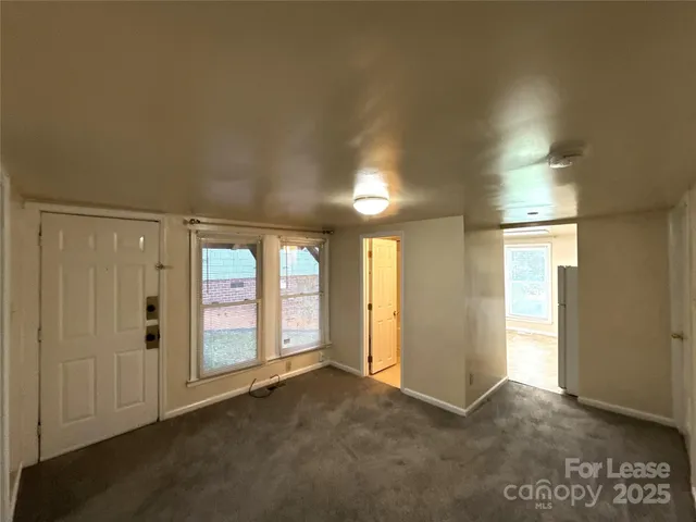 $995 | 1433 Pecan Avenue, Unit C, Charlotte, NC 28205