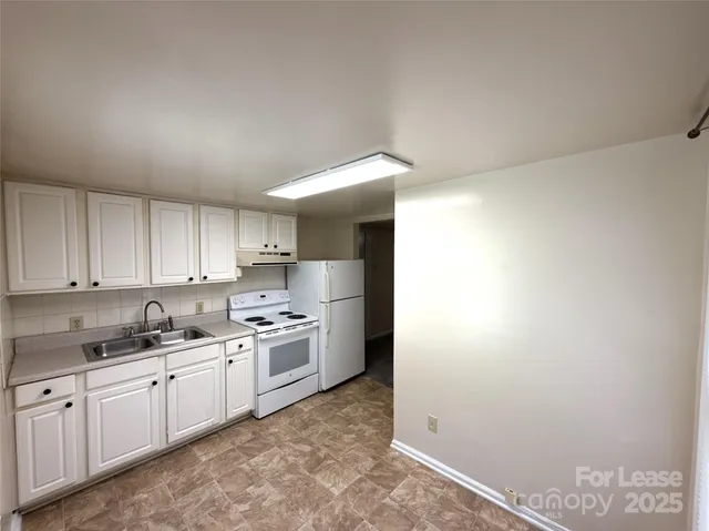 $995 | 1433 Pecan Avenue, Unit C, Charlotte, NC 28205