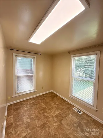 $995 | 1433 Pecan Avenue, Unit C, Charlotte, NC 28205