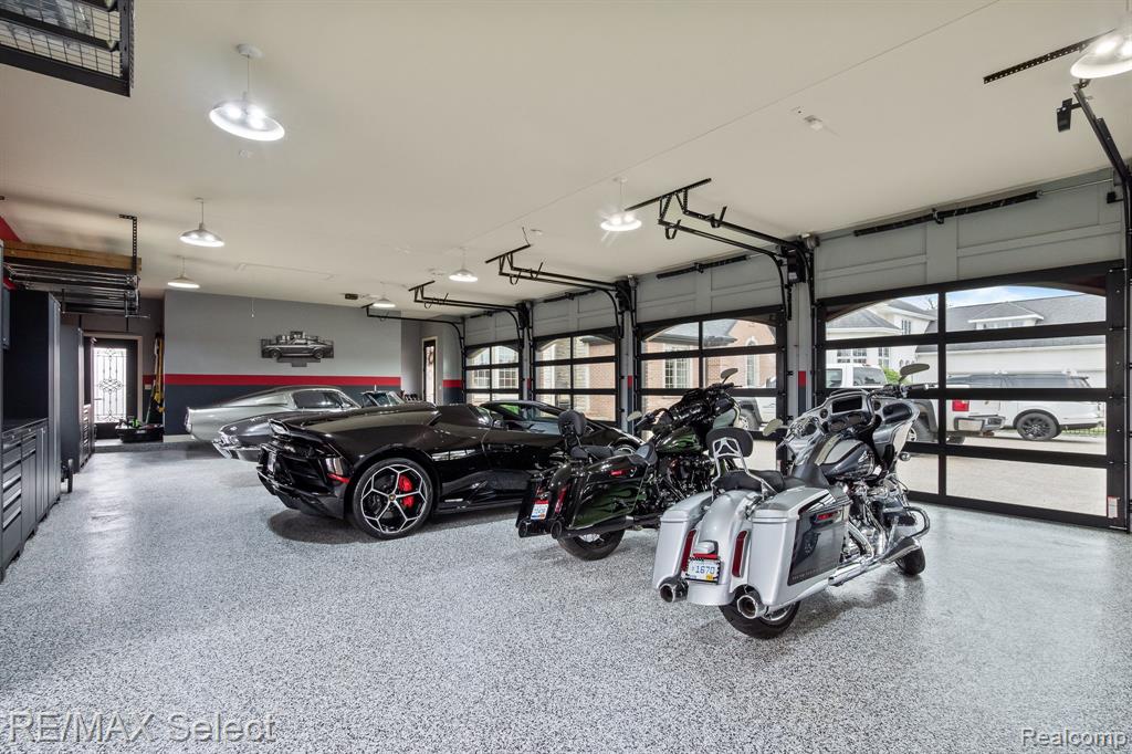 2559 North Long Lake Road Fenton, MI 48430 - Photo 55 of 90 Gallery Image 55