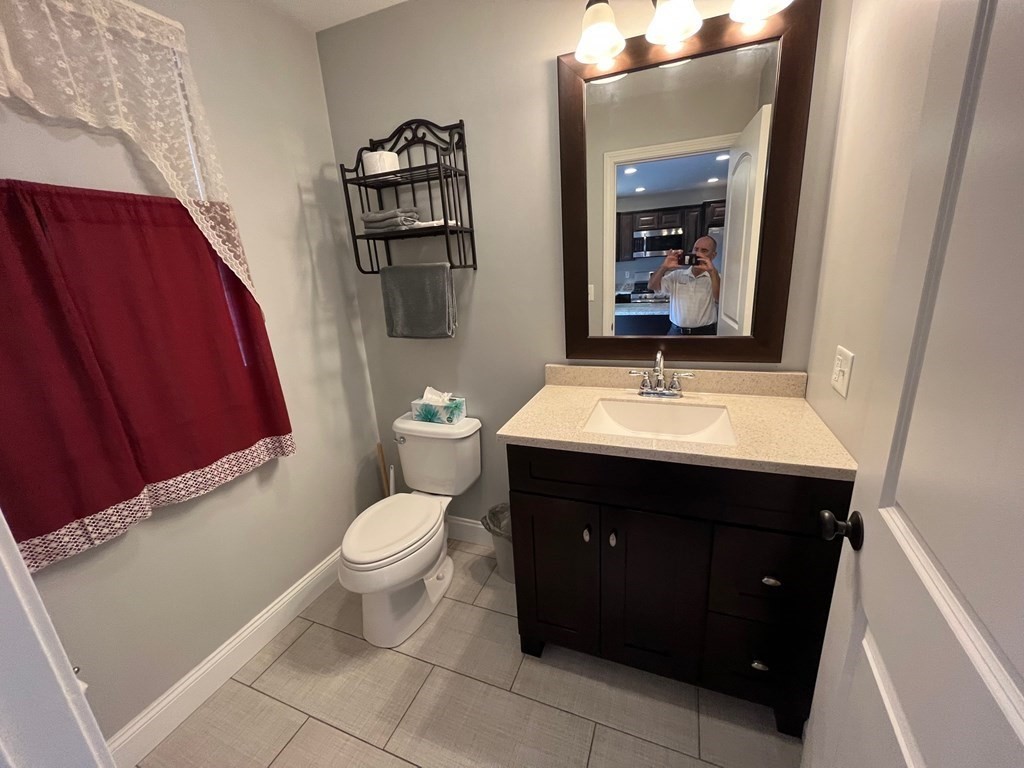 40 Winchester Lane, Unit 26 Fall River, MA 02721 - Photo 5 of 16