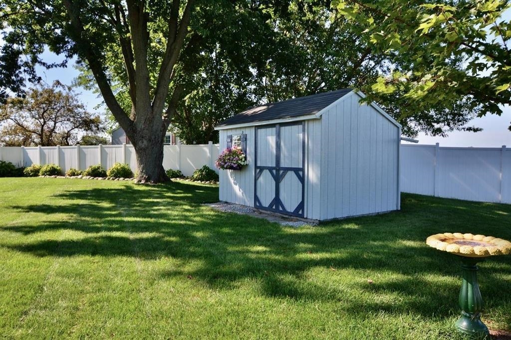 439 Wheeler Road Bay City, MI 48706 - Photo 6 of 25