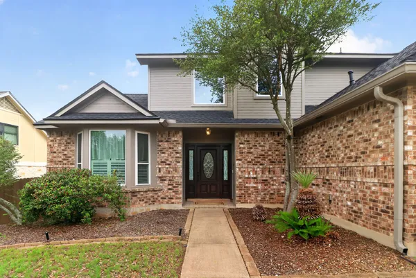 $2,300 | 1607 Gracy Farms Lane, Austin, TX 78758