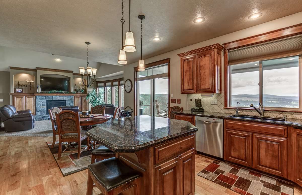 4305 South Quinimose Road Liberty Lake, WA 99019 - Photo 7 of 20 Gallery Image 7