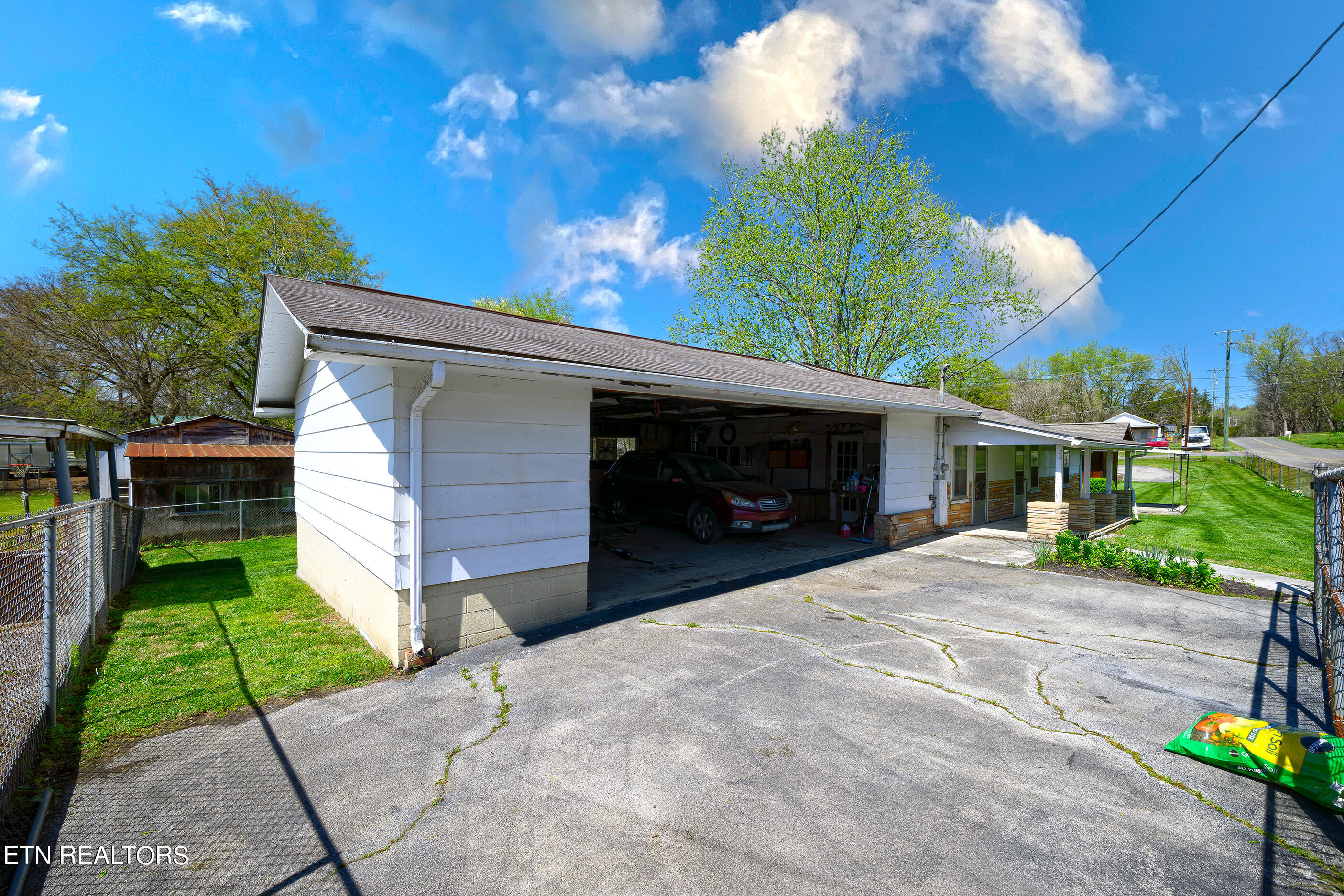 249 Davis Road Strawberry Plains, TN 37871 - Photo 56 of 57 86 10Extra Home_8625