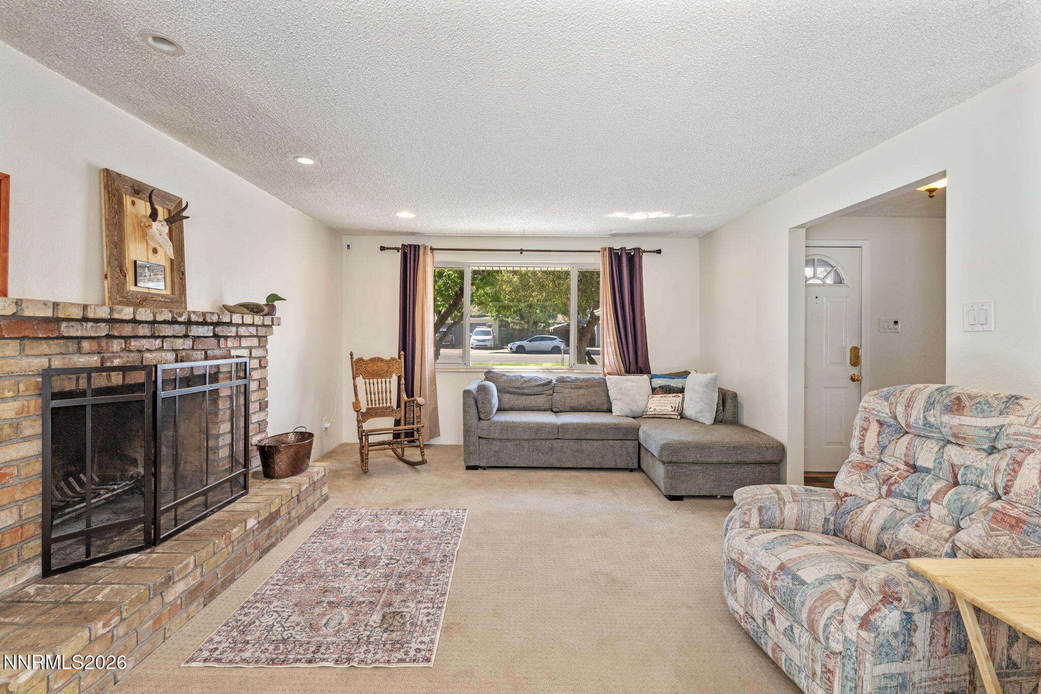 3305 Idlewild Drive Reno, NV 89509 - Photo 4 of 39 13-web-or-mls-DSC00652