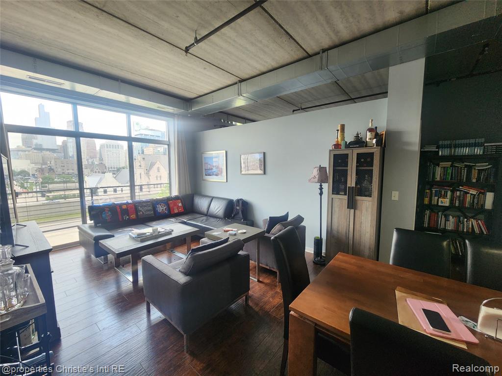 66 Winder Street, Unit 458 Detroit, MI 48201 - Photo 4 of 19