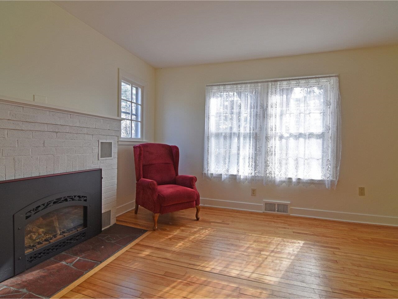 1033 Pine Street Burlington, VT 05401 - Photo 20 of 44