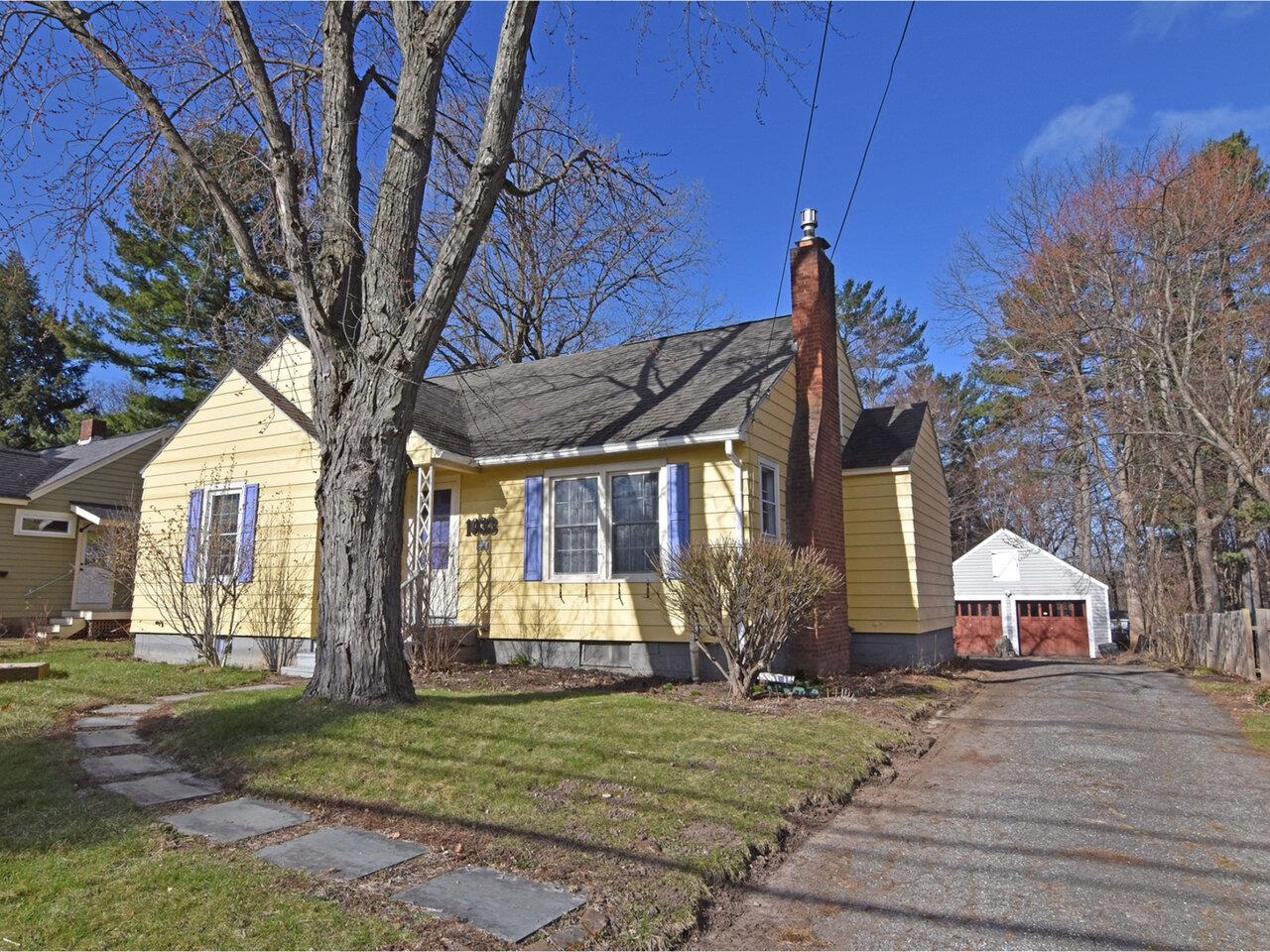 1033 Pine Street Burlington, VT 05401 - Photo 2 of 44