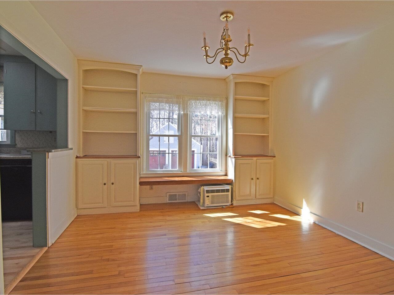 1033 Pine Street Burlington, VT 05401 - Photo 22 of 44