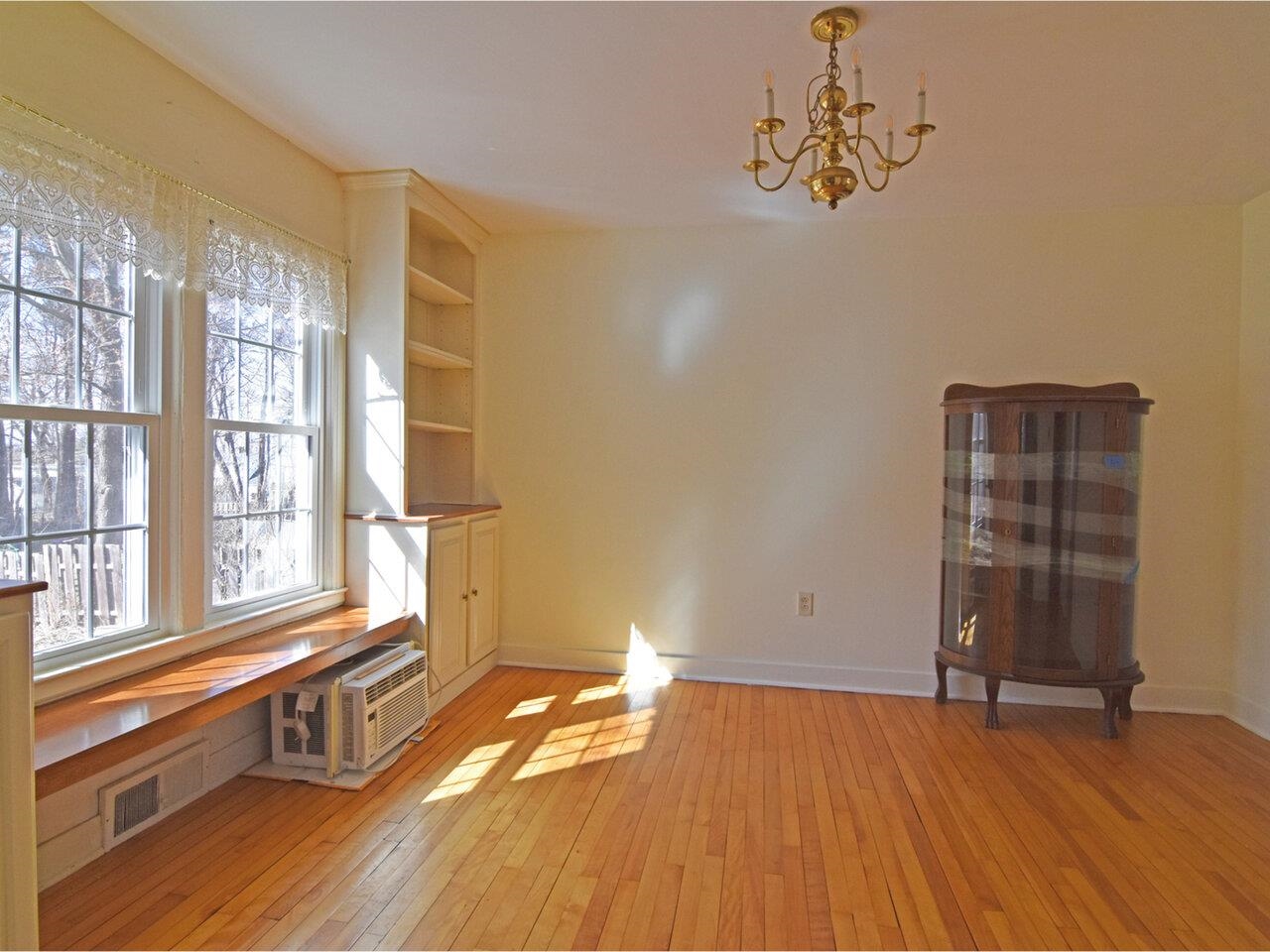 1033 Pine Street Burlington, VT 05401 - Photo 23 of 44