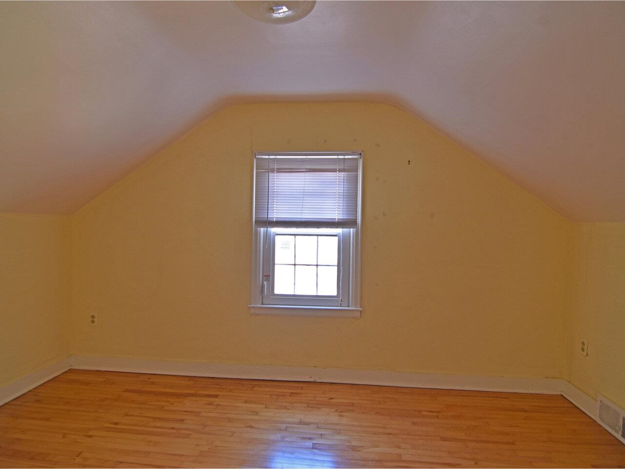 1033 Pine Street Burlington, VT 05401 - Photo 33 of 44