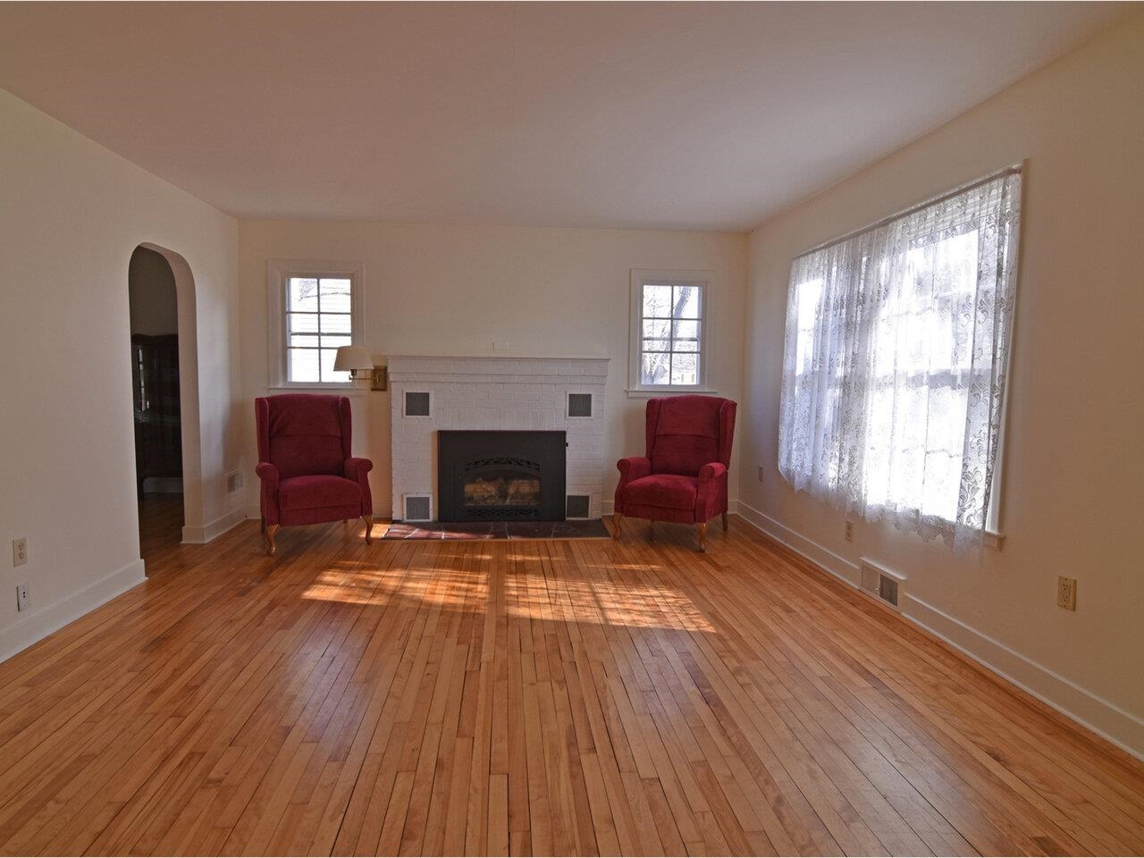 1033 Pine Street Burlington, VT 05401 - Photo 9 of 44