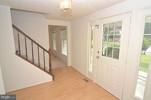 14904 Lear Lane Silver Spring, MD 20905 - Photo 13 of 30 Interior (General)