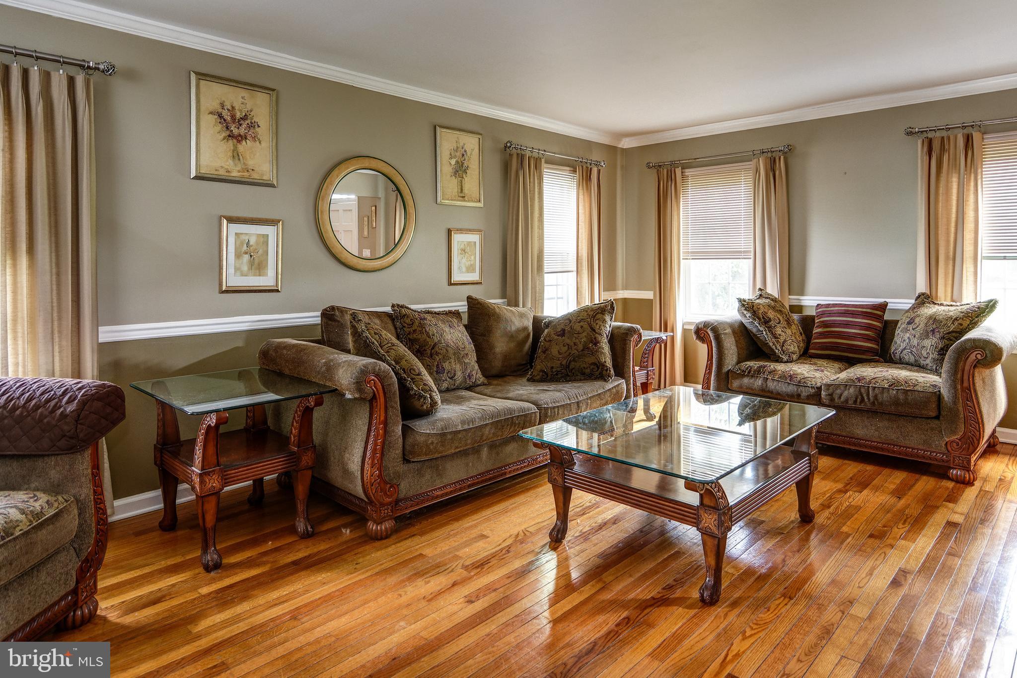 201 Union Mill Road Mount Laurel, NJ 08054 - Photo 5 of 38 Glistening Hardwoods Of The Living Room