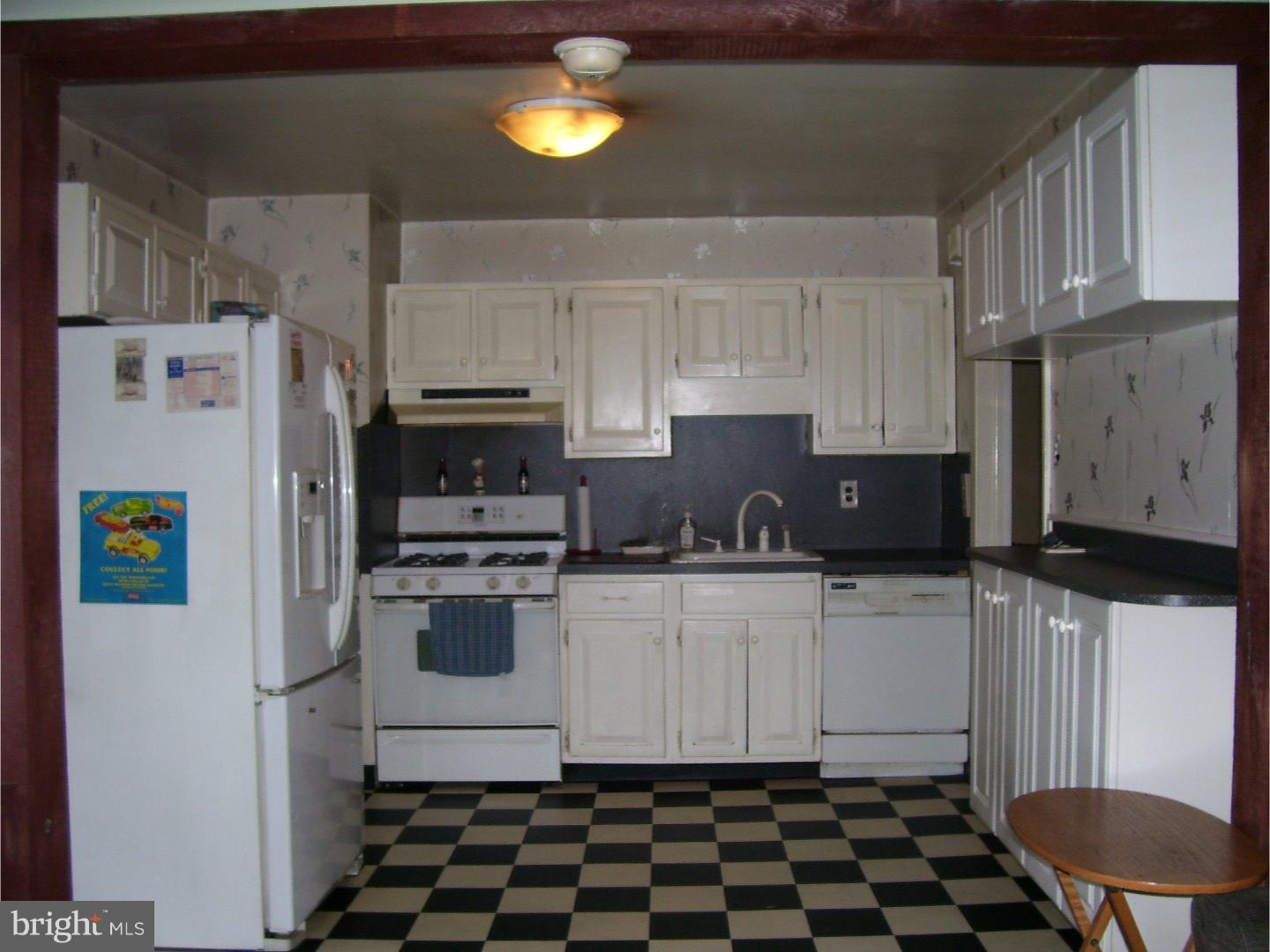 114 Brookhill Road Newtown Square, PA 19073 - Photo 4 of 12 Gallery Image 4