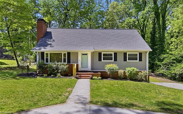 $320,000 | 521 Dogwood Circle, High Point, NC 27260