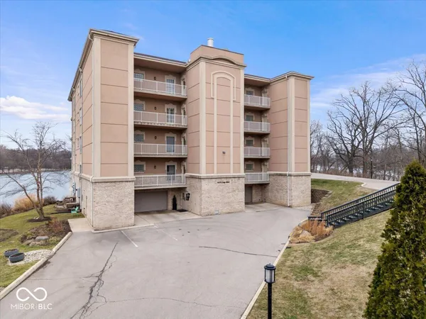 $525,000 | 6650 Page Boulevard, Unit 101, Indianapolis, IN 46220
