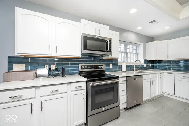 $550,000 | 6650 Page Boulevard, Unit 101, Indianapolis, IN 46220