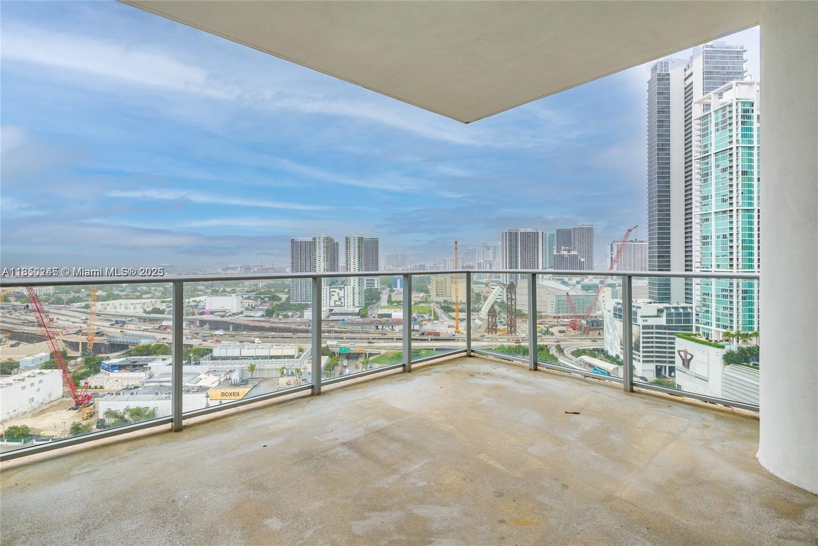851 Northeast 1st Avenue, Unit 2100 Miami, FL 33132 - Photo 32 of 40 wooden floor with a outdoor space