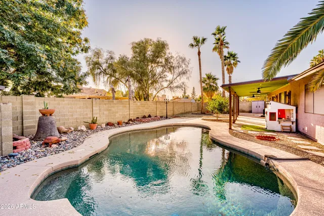 $425,000 | 8151 West Sierra Vista Drive, Glendale, AZ 85303