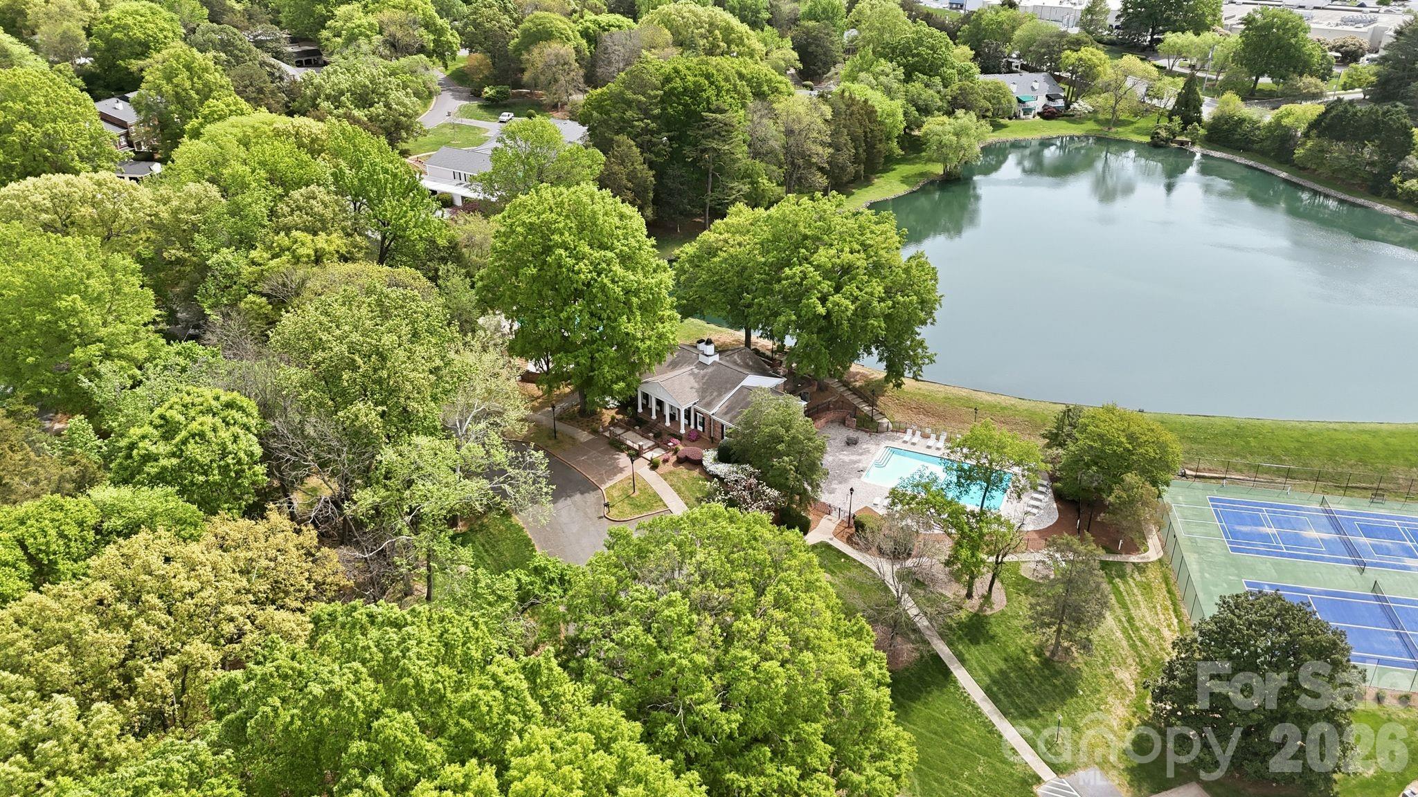 7245 Hopeton Road Charlotte, NC 28210 - Photo 29 of 32 Gallery Image 29