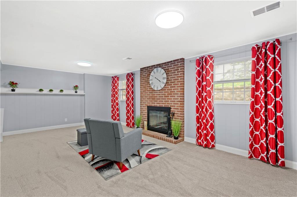 1190 Rolling Meadow Road Pittsburgh, PA 15241 - Photo 9 of 25 Gallery Image 9