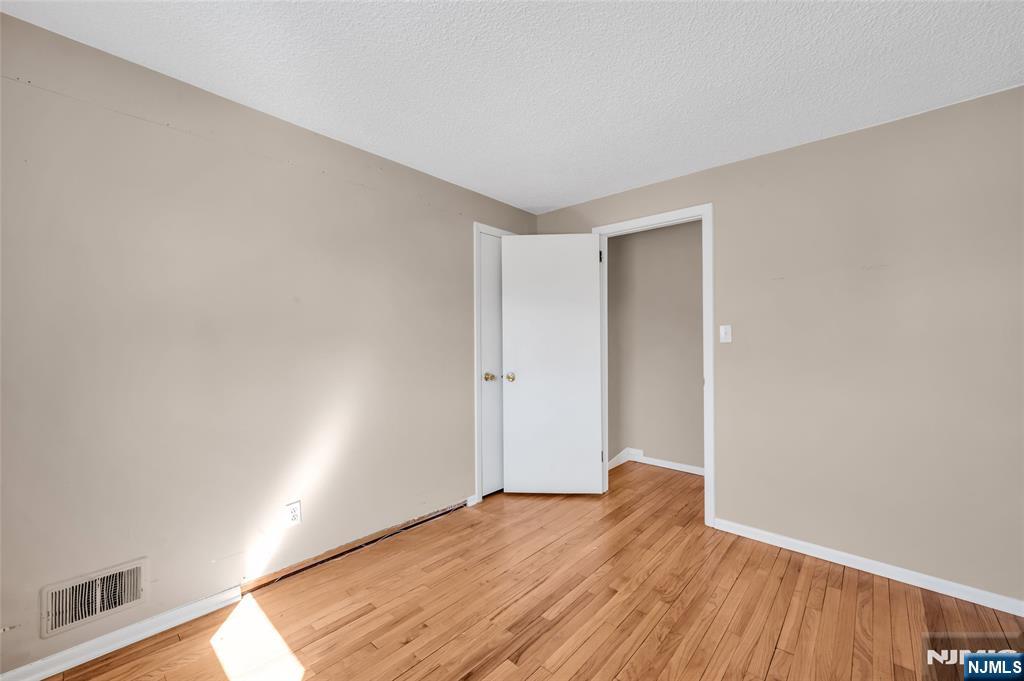 24 Carolyn Road Belleville, NJ 07109 - Photo 11 of 22