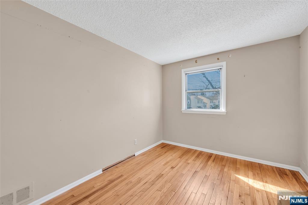 24 Carolyn Road Belleville, NJ 07109 - Photo 12 of 22