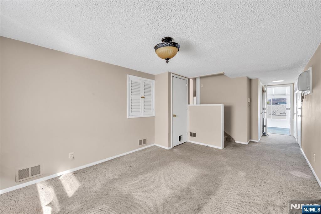 24 Carolyn Road Belleville, NJ 07109 - Photo 15 of 22