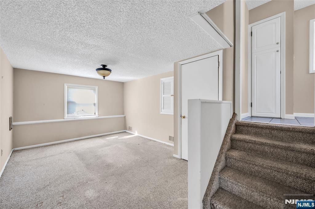 24 Carolyn Road Belleville, NJ 07109 - Photo 16 of 22