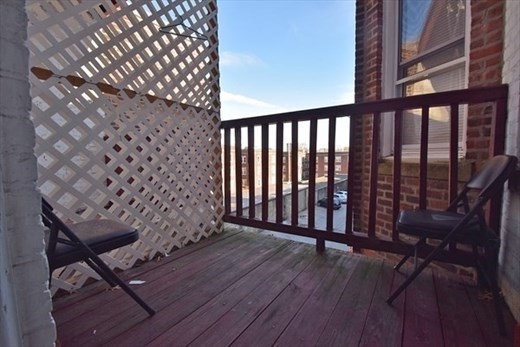 73 Thatcher Street, Unit 302 Brookline, MA 02446 - Photo 10 of 12