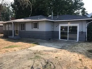 $250,000 | 613 Irving Drive, Myrtle Creek, OR 97457