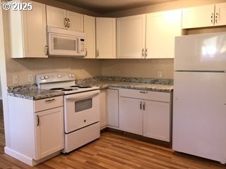 613 Irving Drive Myrtle Creek, OR 97457 - Photo 6 of 25