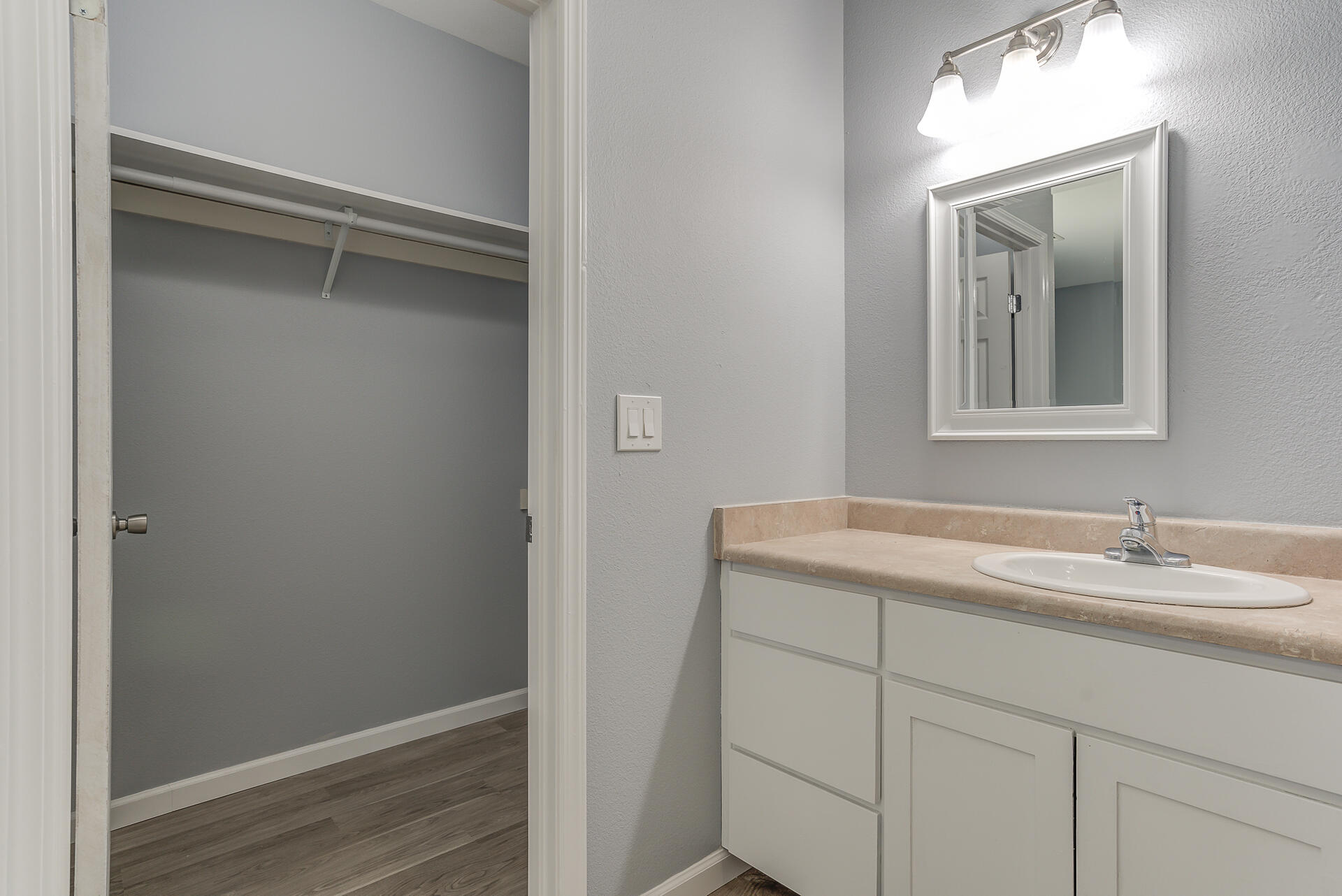 1101 Layton Road Redding, CA 96002 - Photo 20 of 37 a bathroom with a sink and mirror