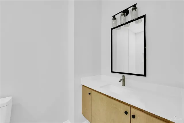 $1,350 | 2309 South Hillside Avenue, Unit 3, Edinburg, TX 78542