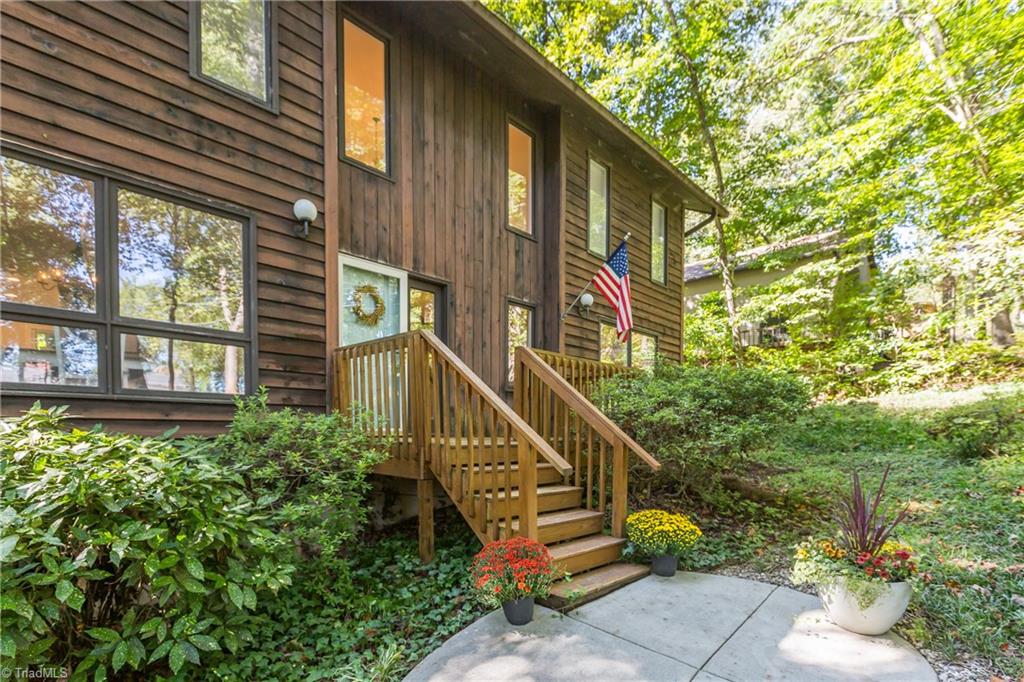 3231 High Cliffs Road Pfafftown, NC 27040 - Photo 2 of 36 Gallery Image 2