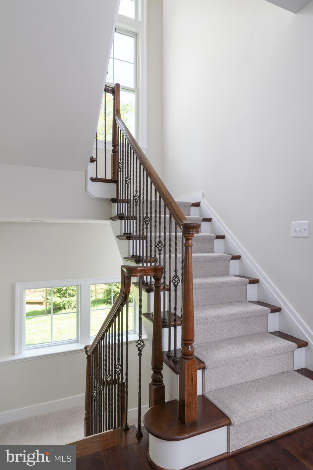 601 Marshall Road Southwest Vienna, VA 22180 - Photo 10 of 16 IT'S IN THE DETAILS.