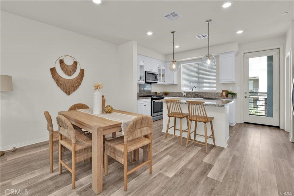 108 Unity Irvine, CA 92614 - Photo 6 of 15 Gallery Image 6