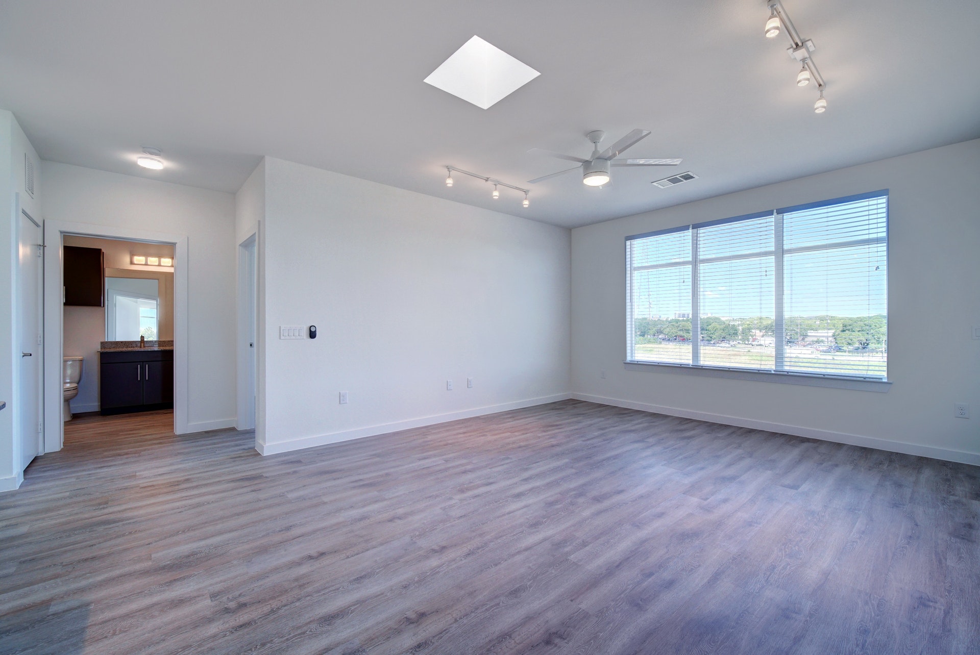 13130 Pond Springs Road, Unit 2203 Austin, TX 78729 - Photo 8 of 32