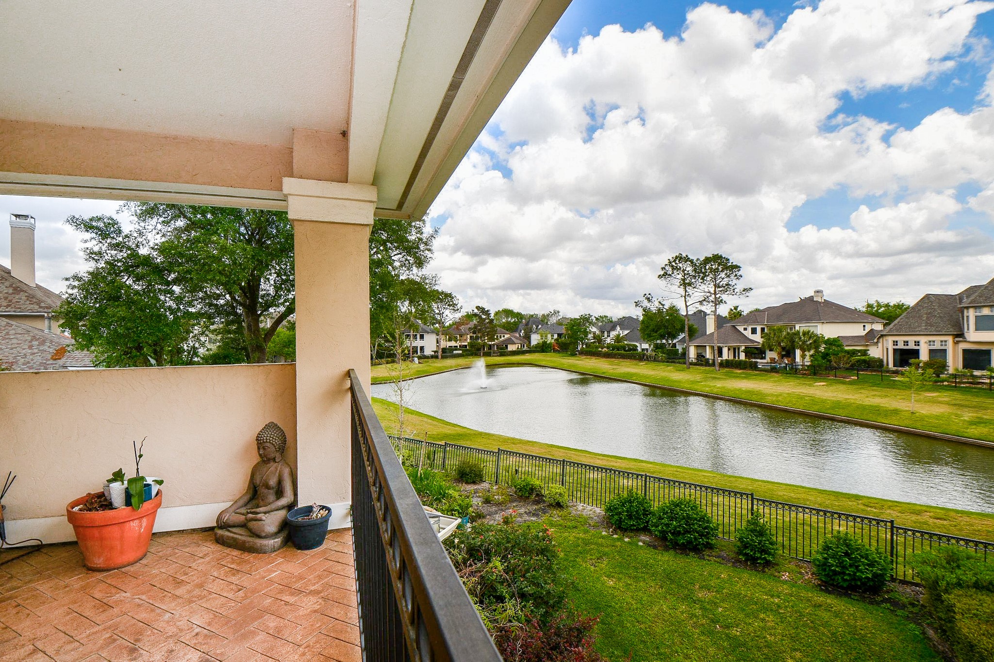 12711 Waterside Way Houston, TX 77041 - Photo 39 of 48 Back Balcony view.