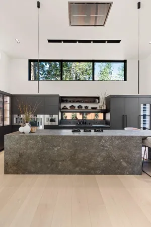 $4,699,000 | 947 Colonial Lane, Palo Alto, CA 94303