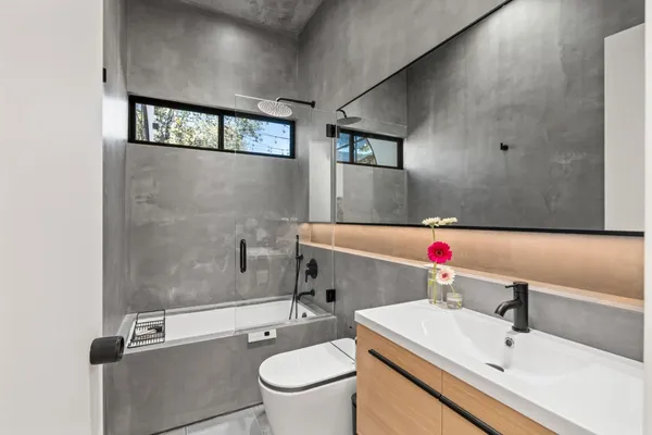 $4,699,000 | 947 Colonial Lane, Palo Alto, CA 94303