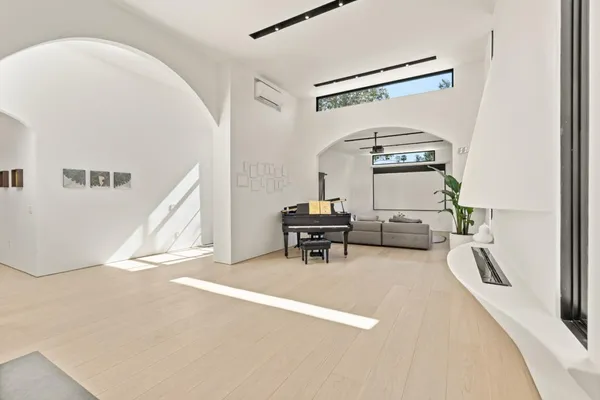 $4,699,000 | 947 Colonial Lane, Palo Alto, CA 94303