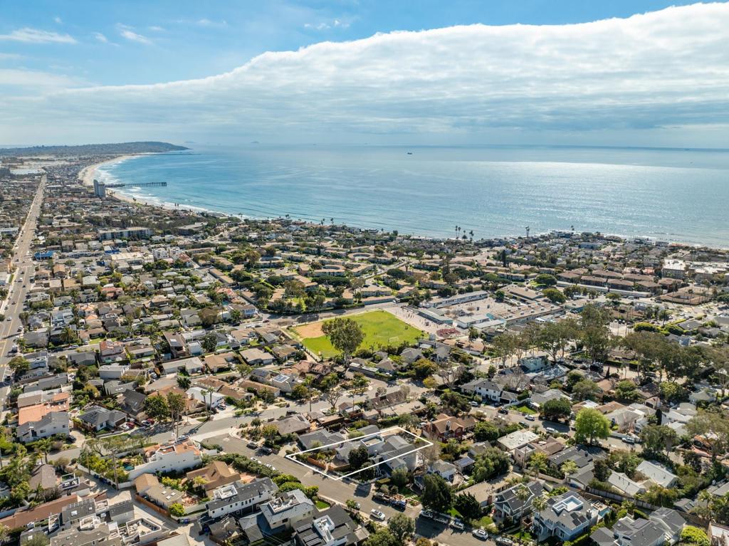 5416 Taft Avenue La Jolla, CA 92037 - Photo 23 of 23 a view of a city