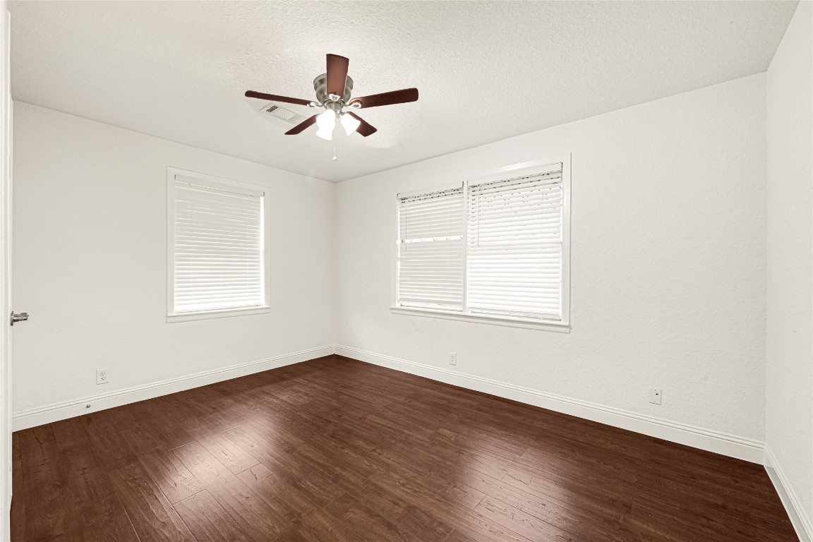 4634 Highway 36 Rosenberg, TX 77471 - Photo 12 of 29 Master bedroom